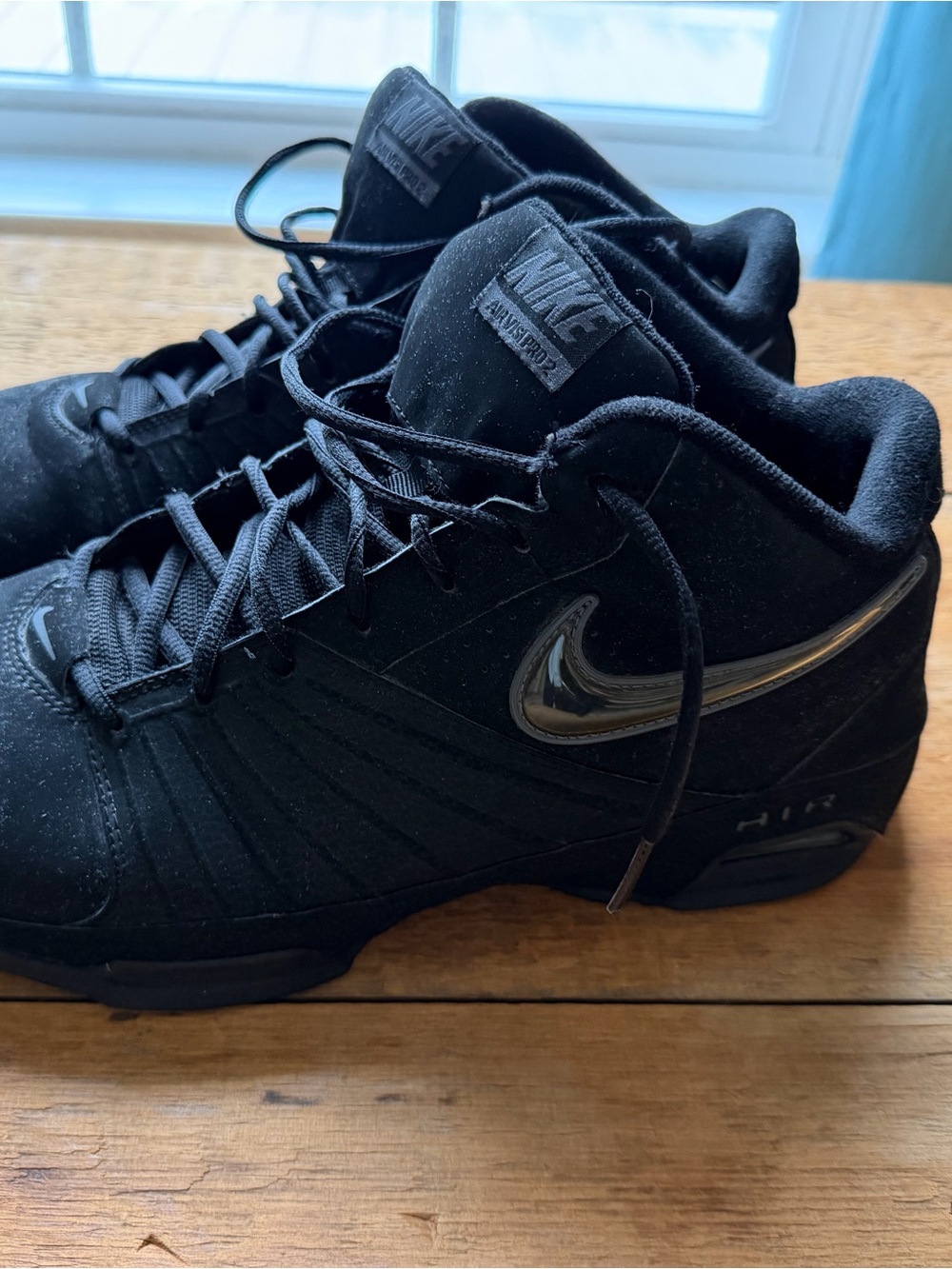 Nike Men’s Black Air Visi Pro 2 Mid-Top Swoosh Sneakers